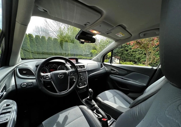 Opel Mokka cena 48800 przebieg: 94000, rok produkcji 2014 z Bisztynek małe 631